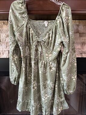 Smocked V-Neck Paisley Mini Dress in Sage Green